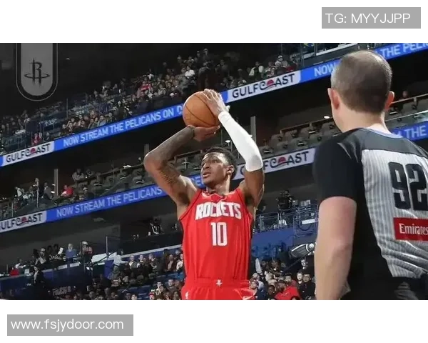 火箭与快船激战正酣10月27日NBA赛场精彩对决即将上演
